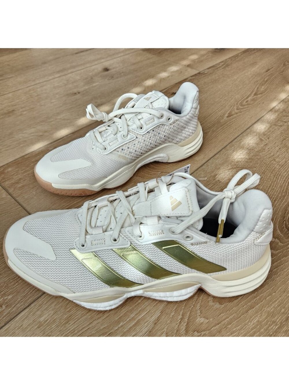 Adidas Stabil 16 Womens Indoor Court Shoes Volleyball Boost Cream Gold Size 8